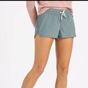 Vuori Clementine Shorts 2.5”